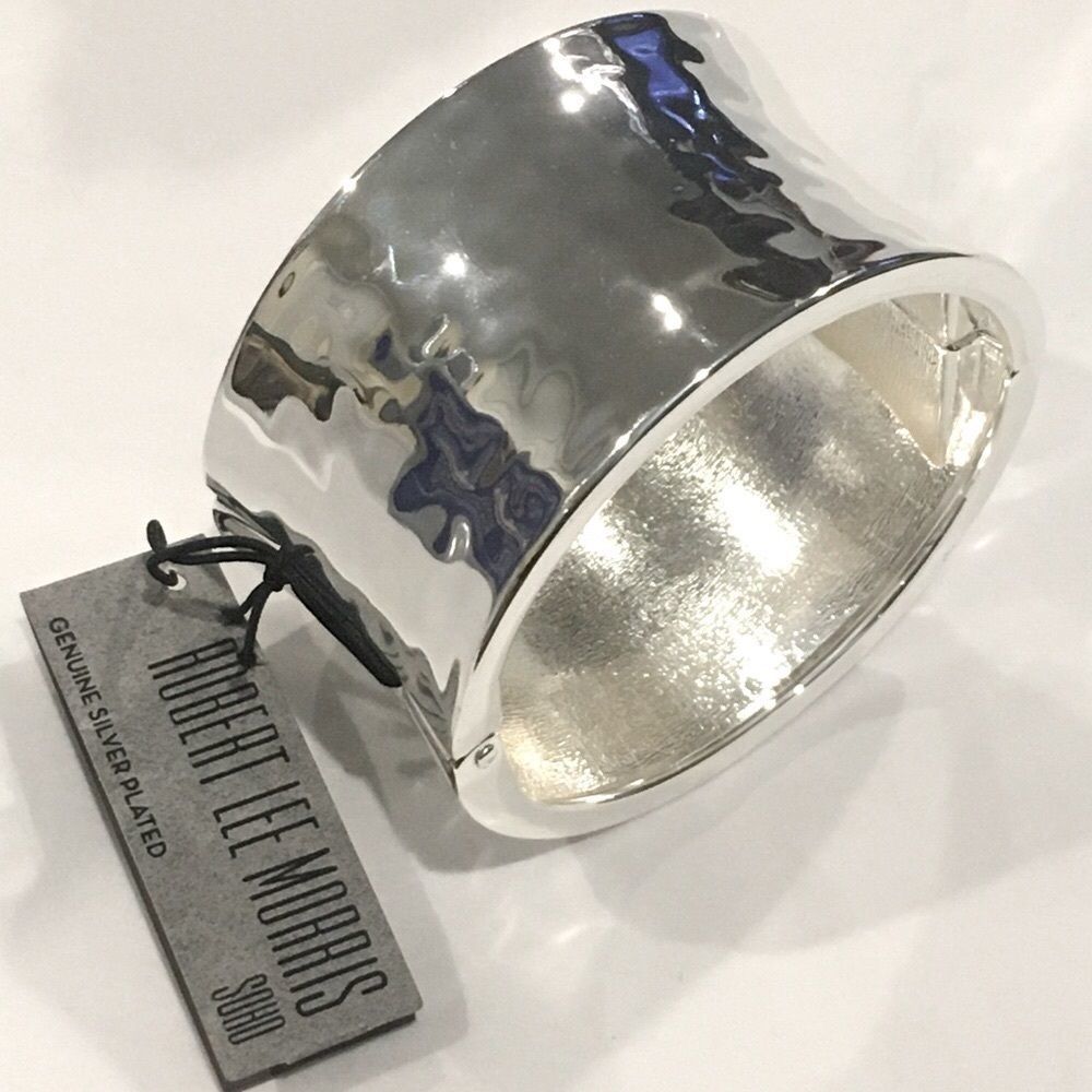 RLM Soho Hammered Silver Hinged Wide Bangle - Picture 12 of 13